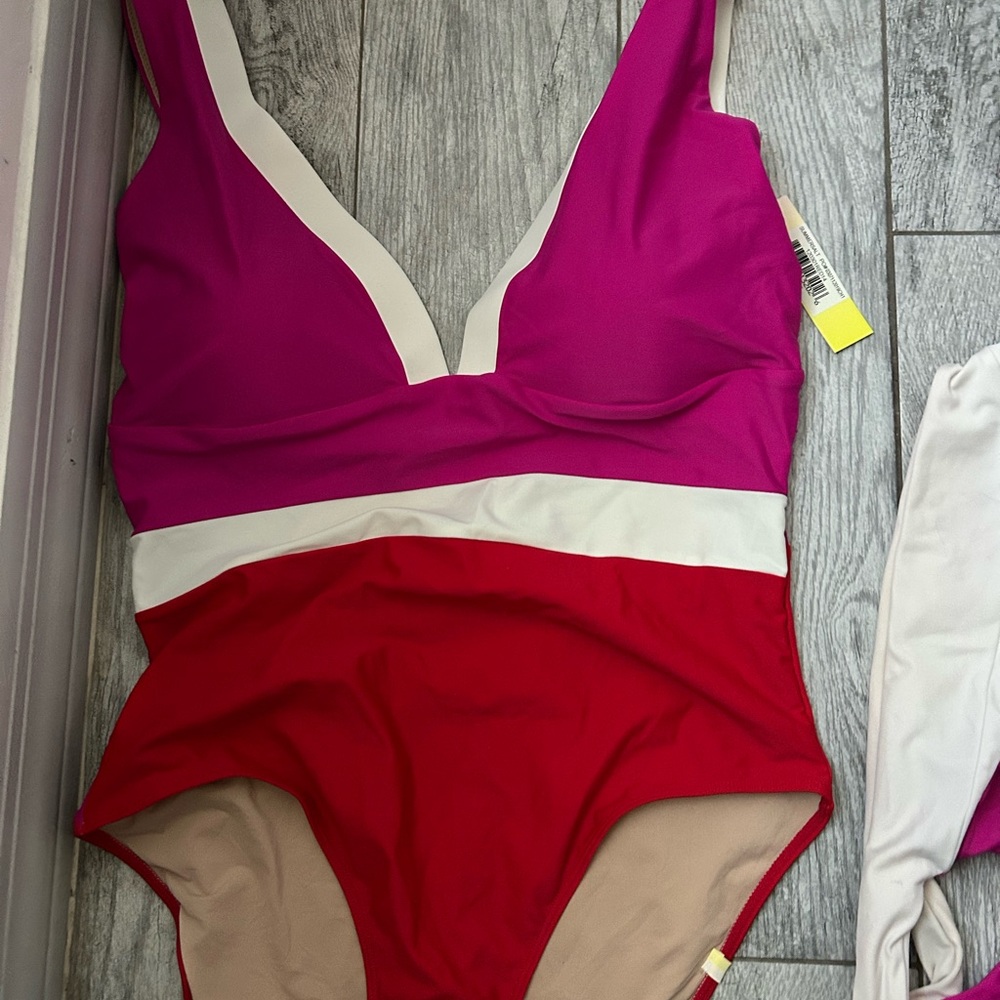 summersalt Colorblock One-Piece Swimsuit in Magenta, White & Red